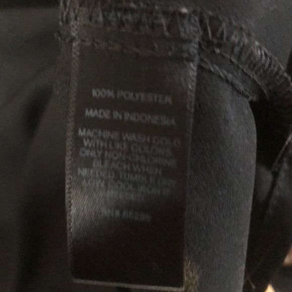 Express women’s black flowy dress shirt - Picture 4 of 5